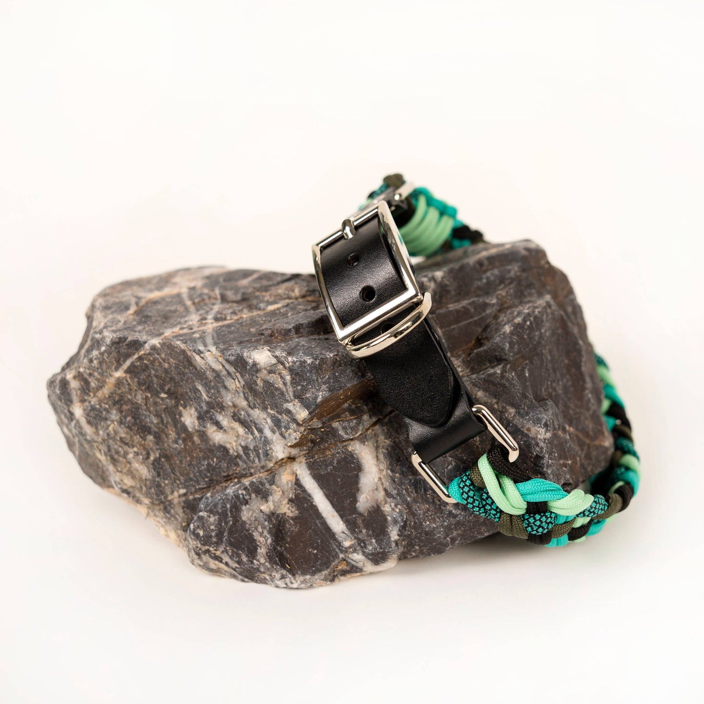 Black/Green Crossweave Paracord Buckle Collar