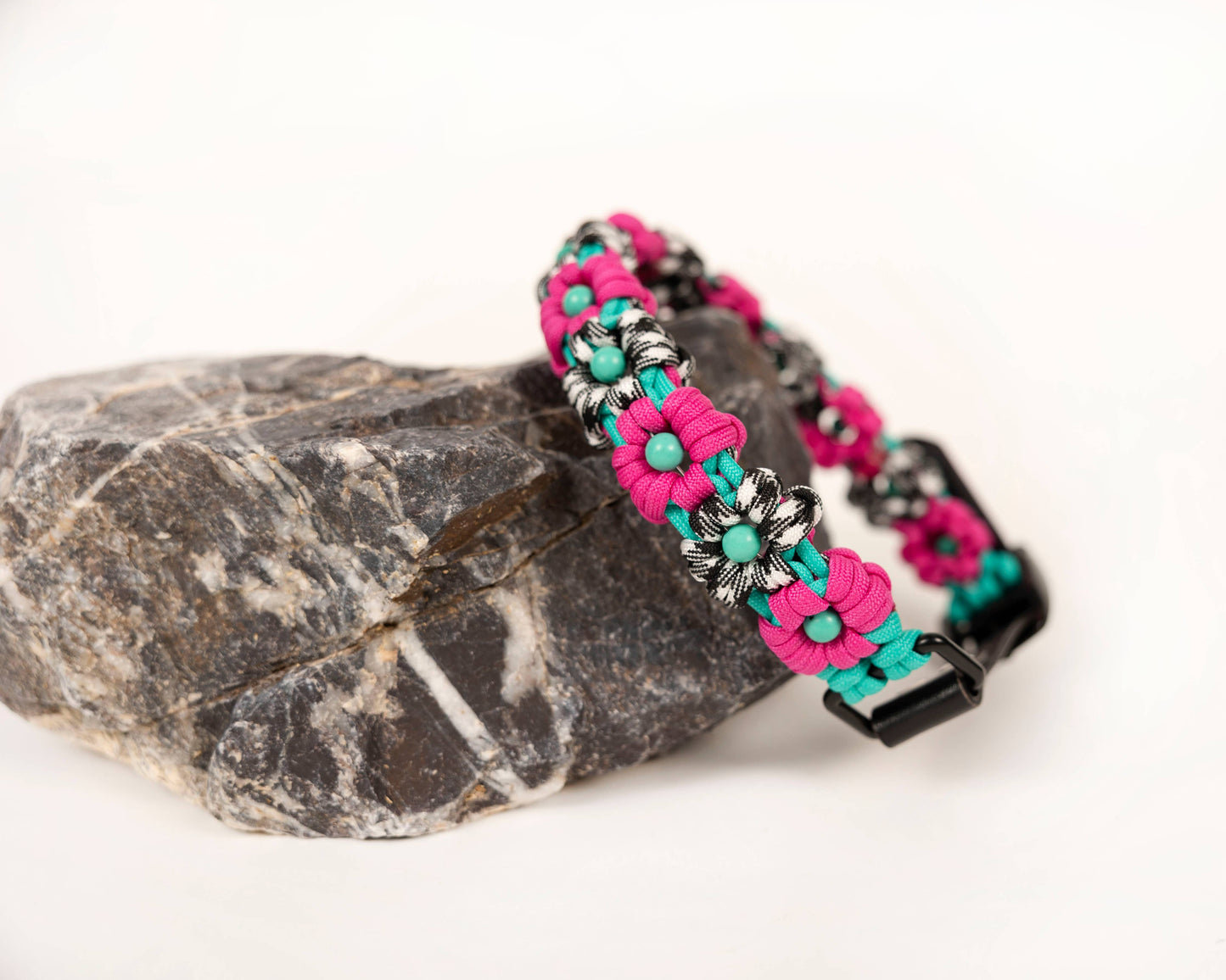 Bloom Paracord Pink Buckle Collar Set