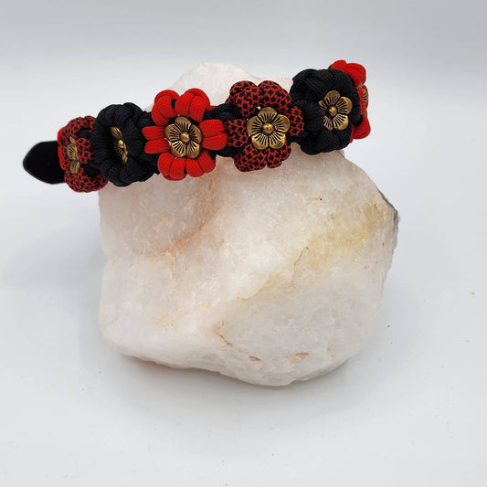 Scarlet Bloom Paracord Collar-Buckle Set