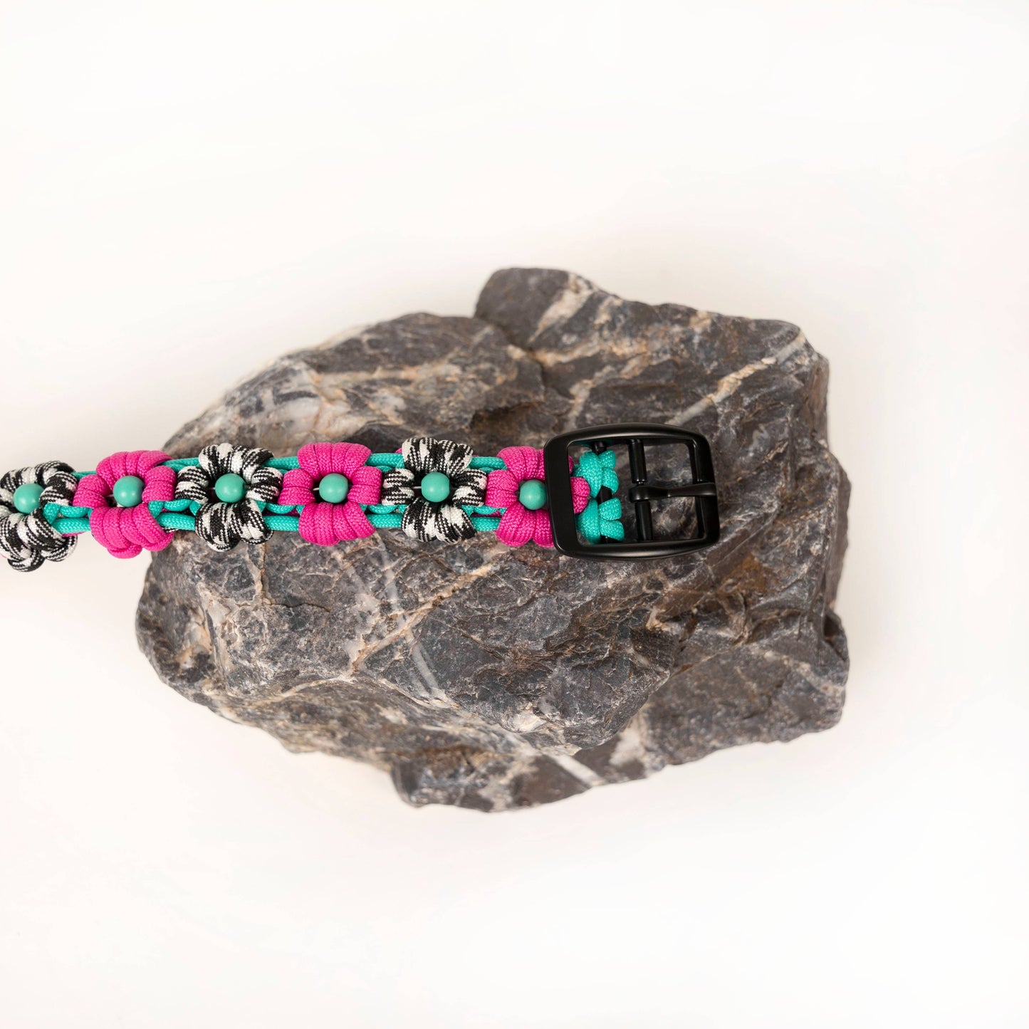 Bloom Paracord Pink Buckle Collar Set