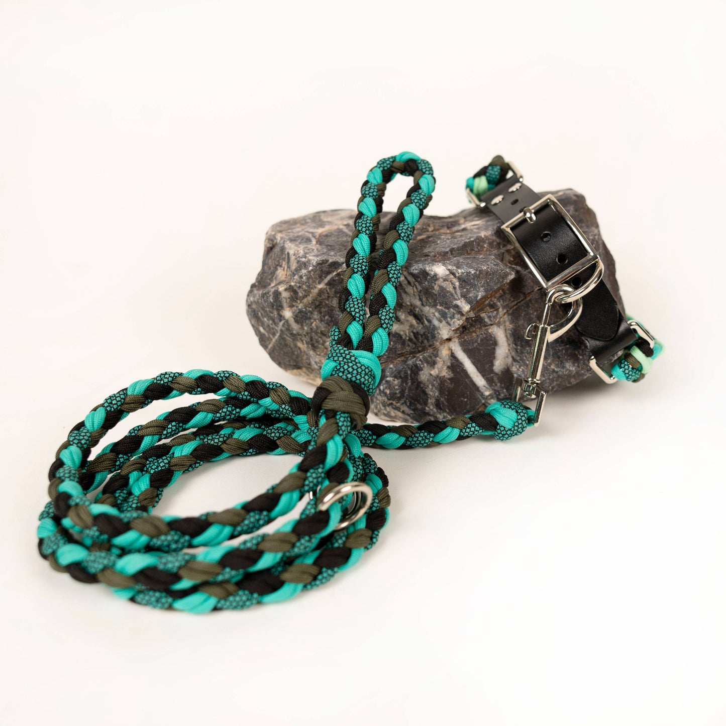 Black/Green Crossweave Paracord Buckle Collar